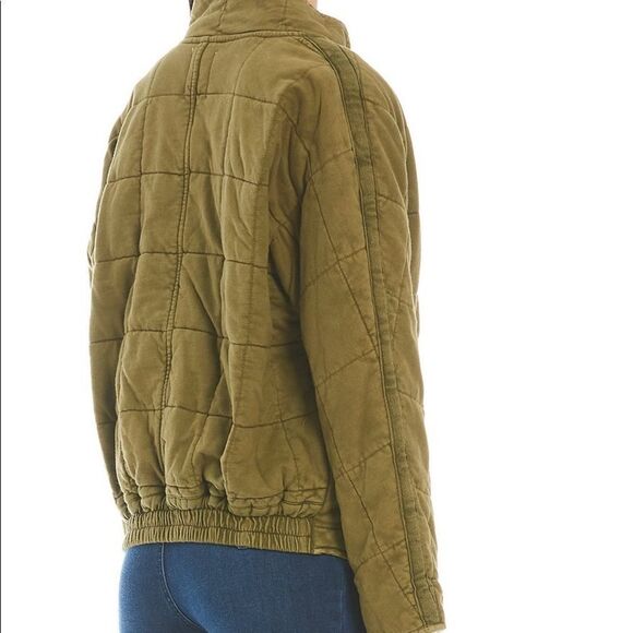 Full Zip Long Sleeve Washed Knit Stand Collar Quilted Statement Jacket - Picture 4 of 5